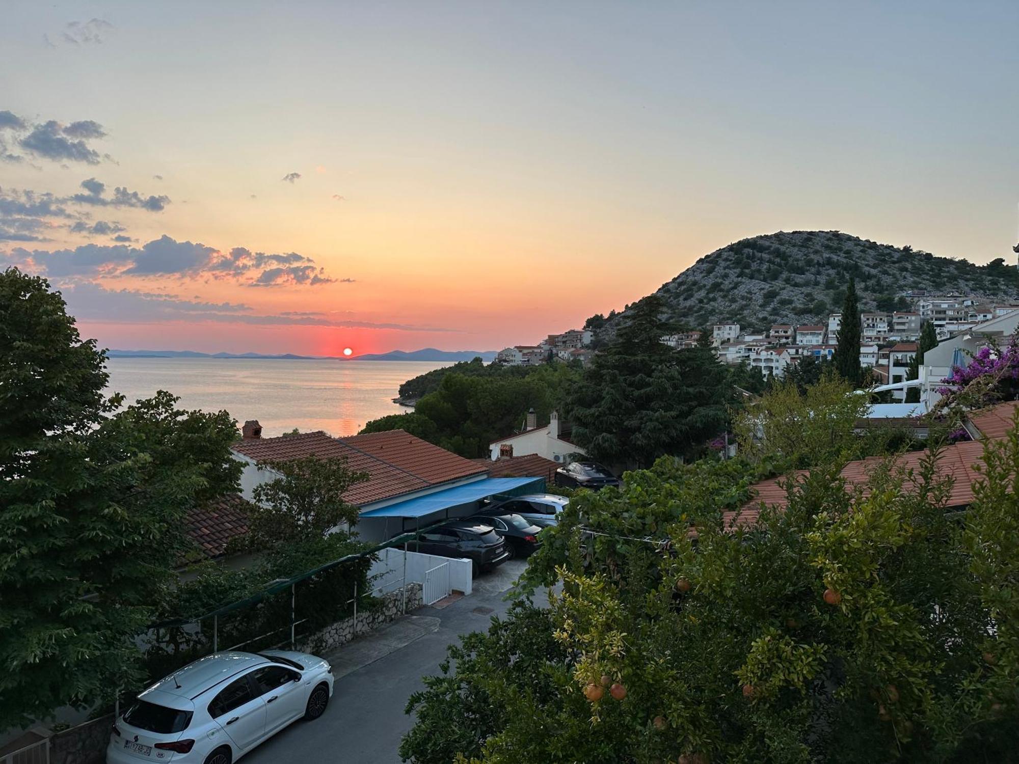 דראגה Apartment Mona 1, Fantastischer Meerblick מראה חיצוני תמונה