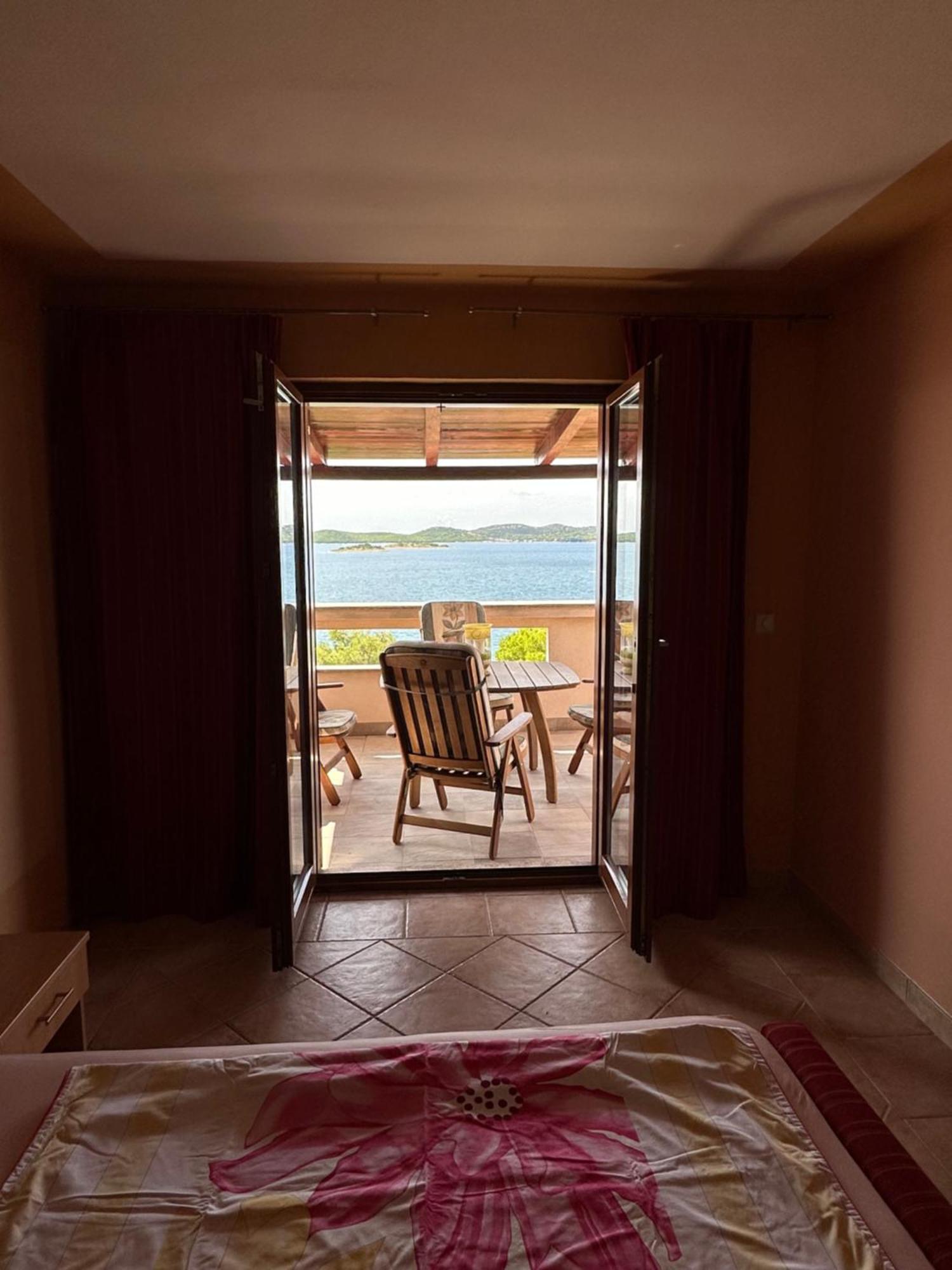 דראגה Apartment Mona 1, Fantastischer Meerblick מראה חיצוני תמונה