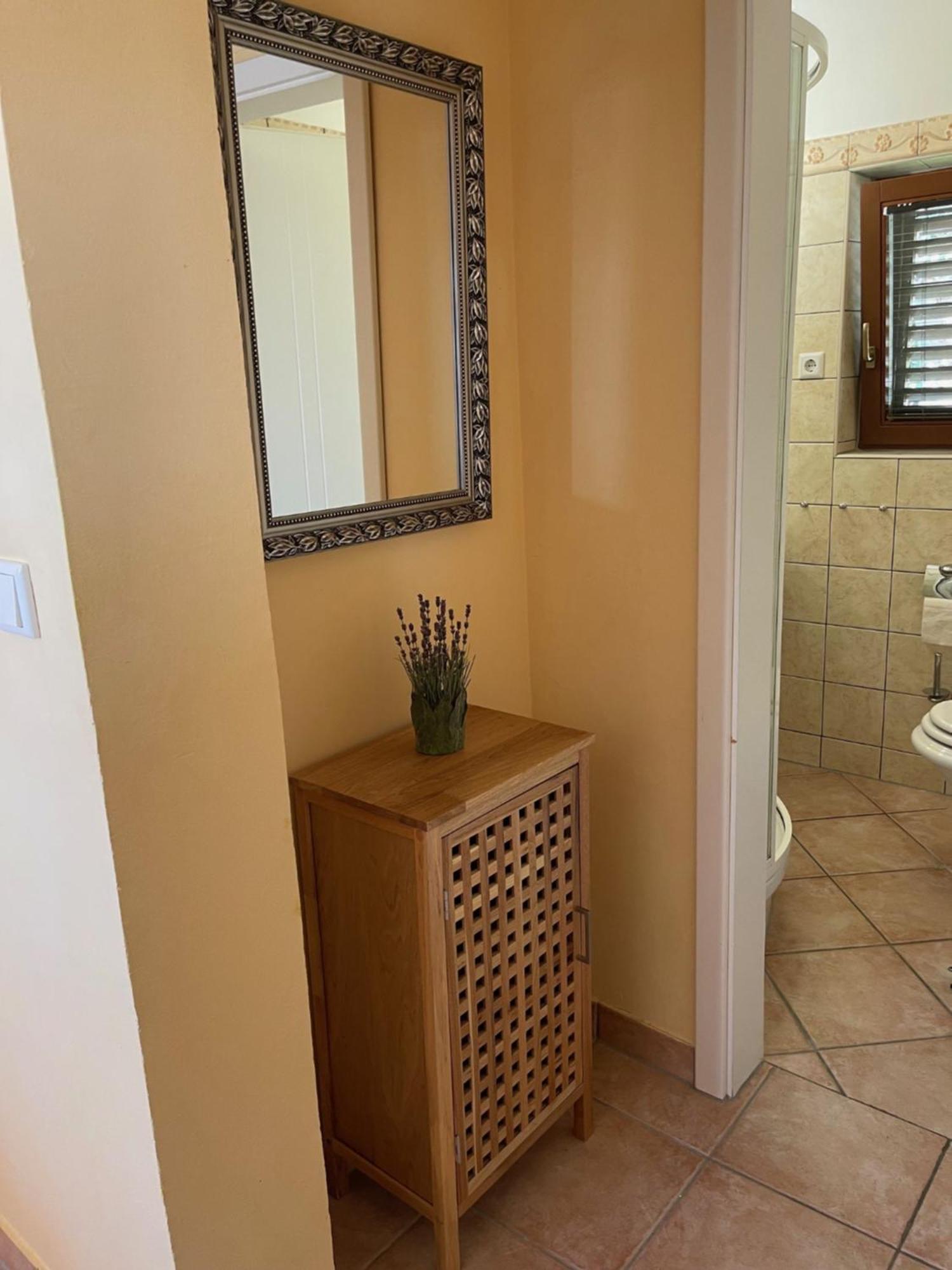 דראגה Apartment Mona 1, Fantastischer Meerblick מראה חיצוני תמונה